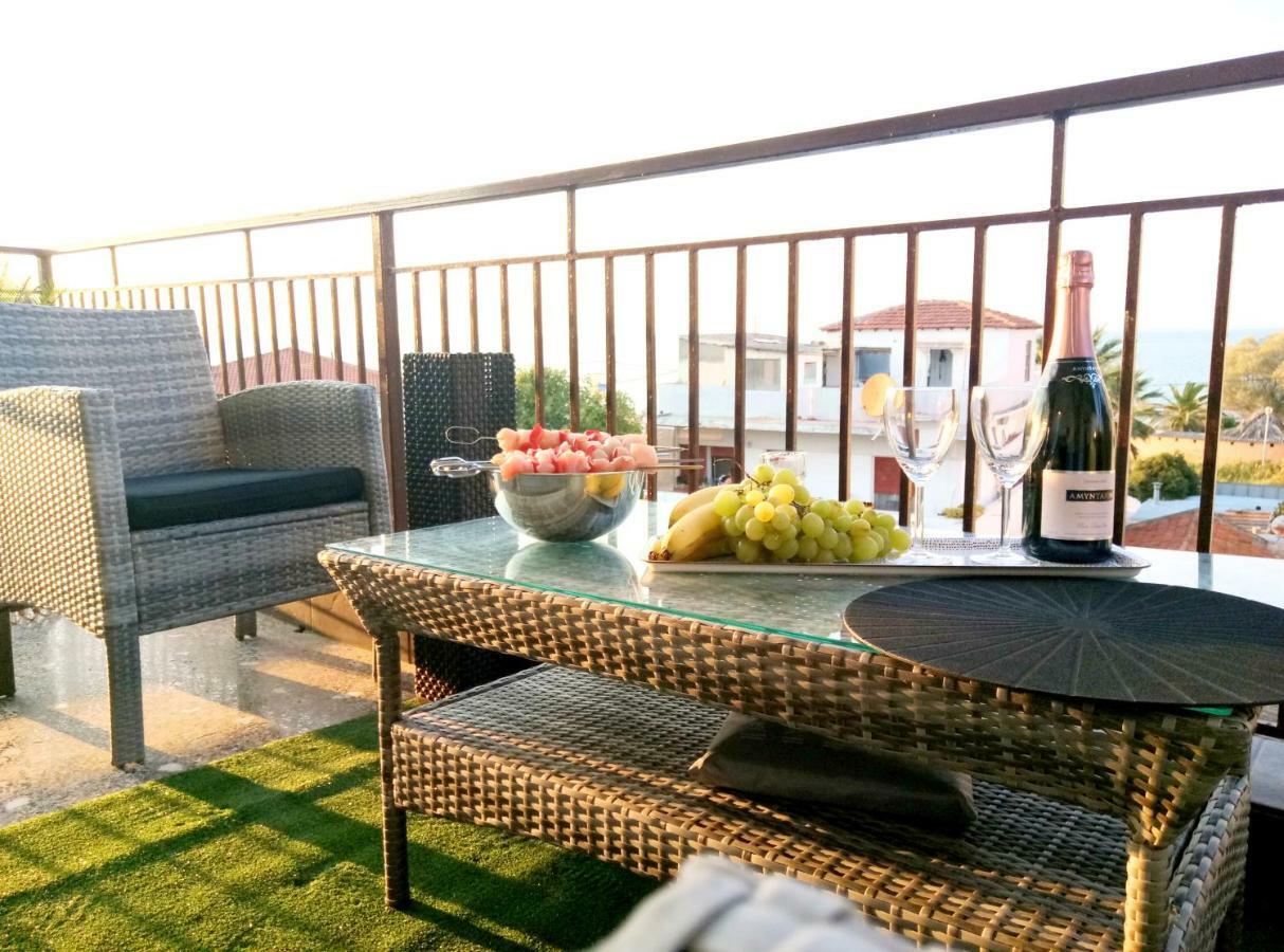 Pure Bliss Luxury Beachfront Apartment With Panoramic Sea Views, Electric Bbq, Gym Equipment And More 아기아 트리아스 외부 사진